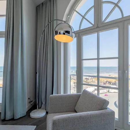 Strandschloss Direkt An Der Seebruecke, Luxuspur Apartmán Binz