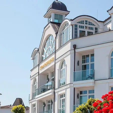 Strandschloss Direkt An Der Seebruecke, Luxuspur Daire Binz