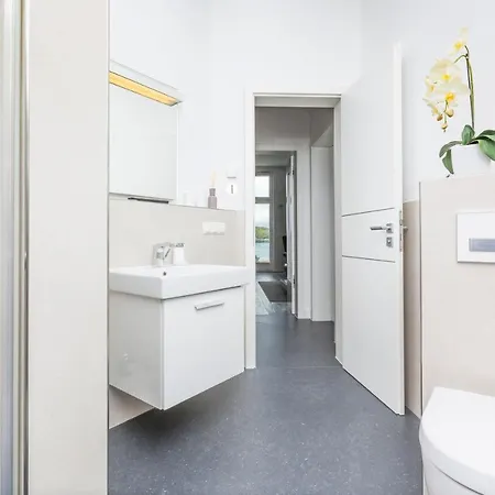 Strandschloss Direkt An Der Seebruecke, Luxuspur Apartmán Binz